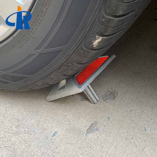 Customized Plastic good road stud reflectors On Discount